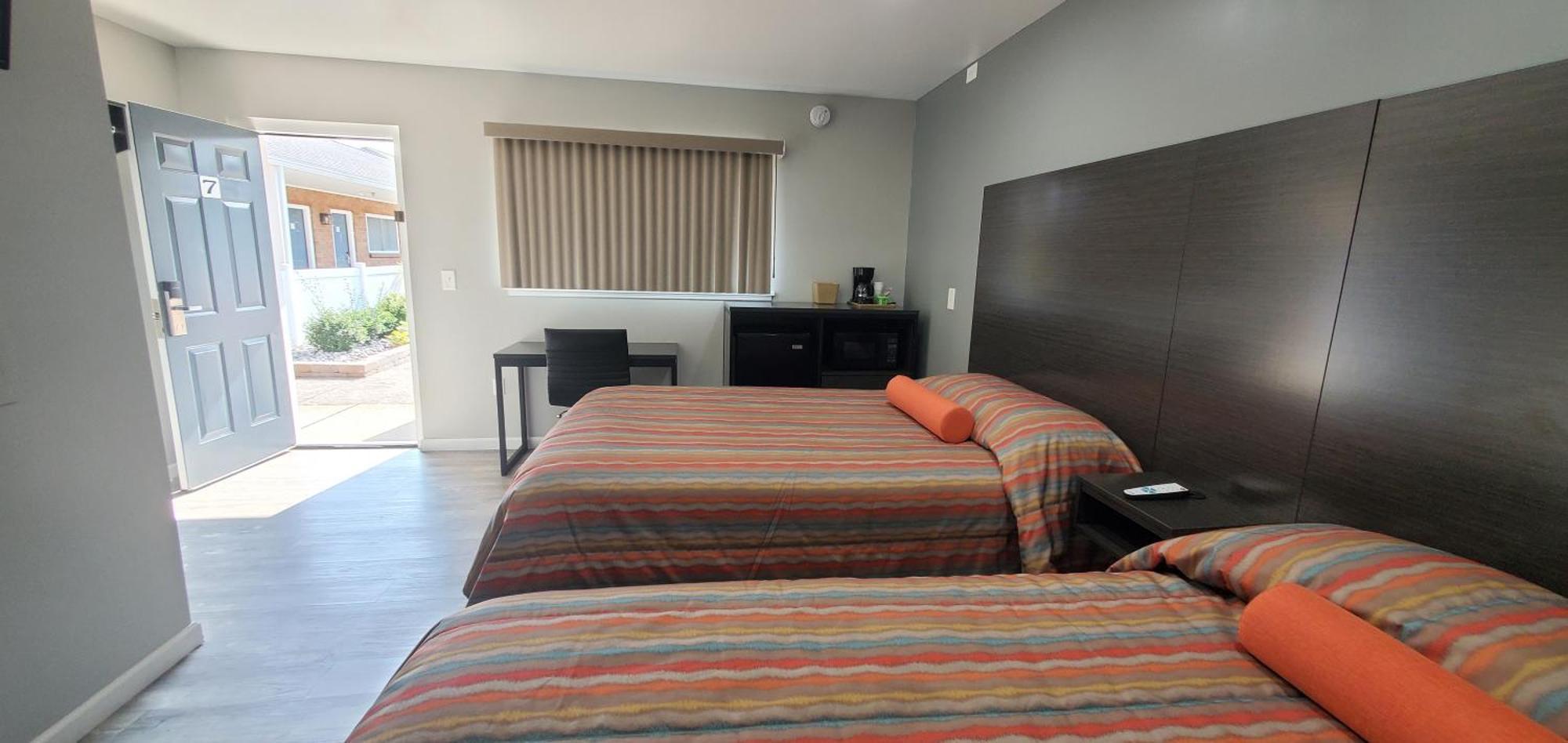 Villa Rosa Motel Painesville Экстерьер фото